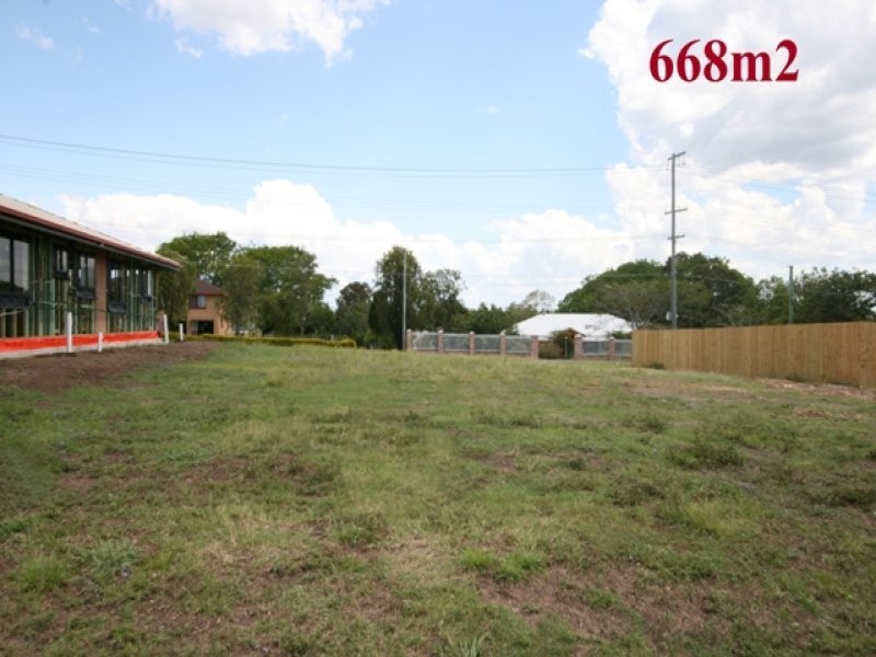 18 Rule Drive, Bundamba QLD 4304