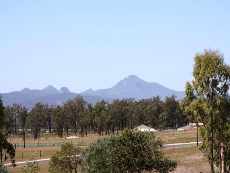 14-16 Wellington Rise, Willowbank QLD 4306
