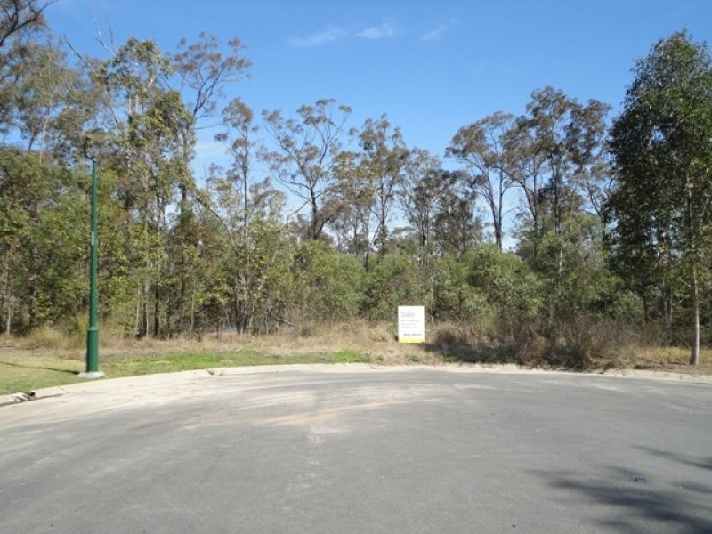 18 Pinot Place, Pine Mountain QLD 4306