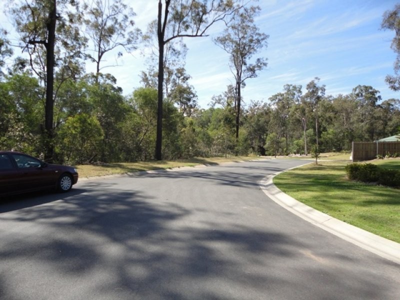 18 Pinot Place, Pine Mountain QLD 4306