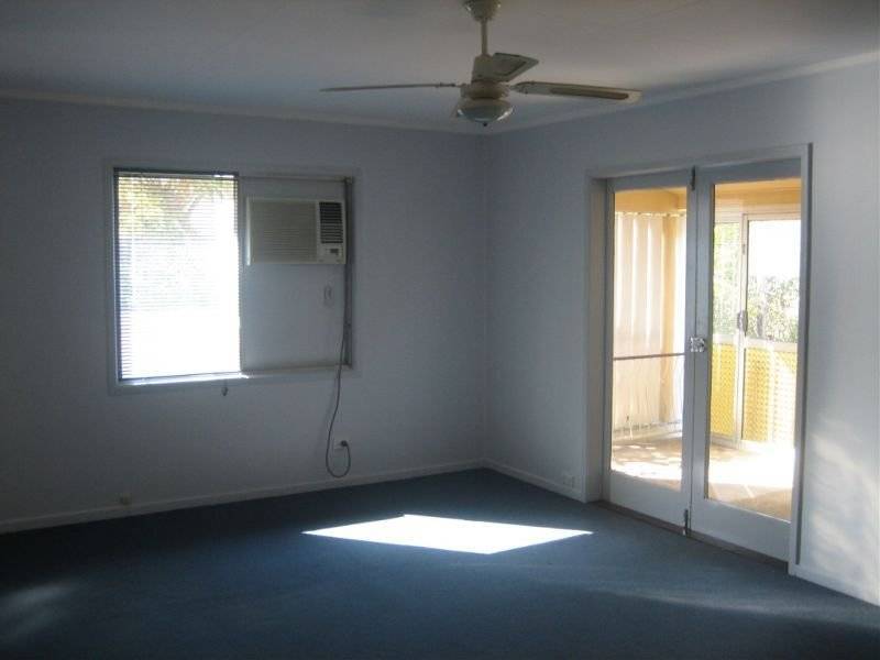 2 Robin Street, Coalfalls QLD 4305