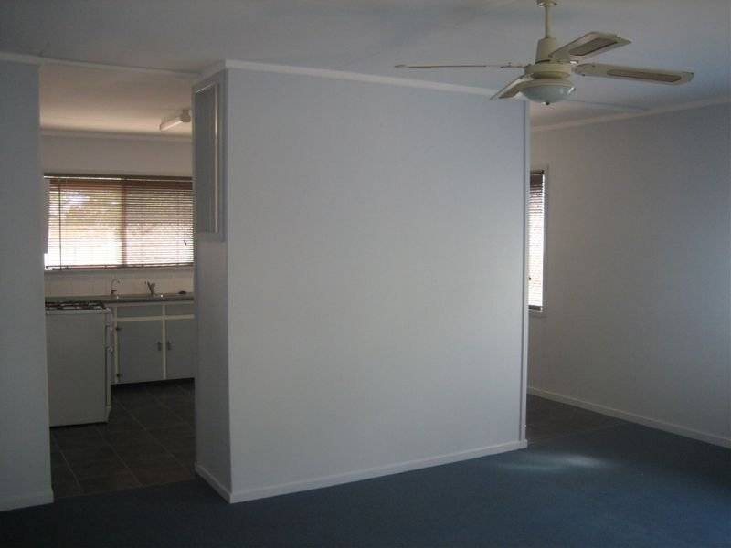 2 Robin Street, Coalfalls QLD 4305