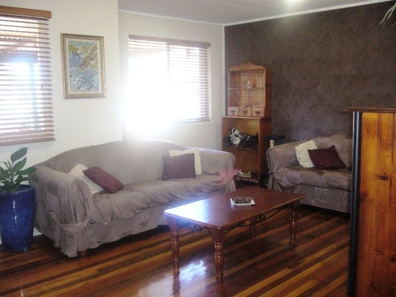 2 Peacock Street, One Mile QLD 4305