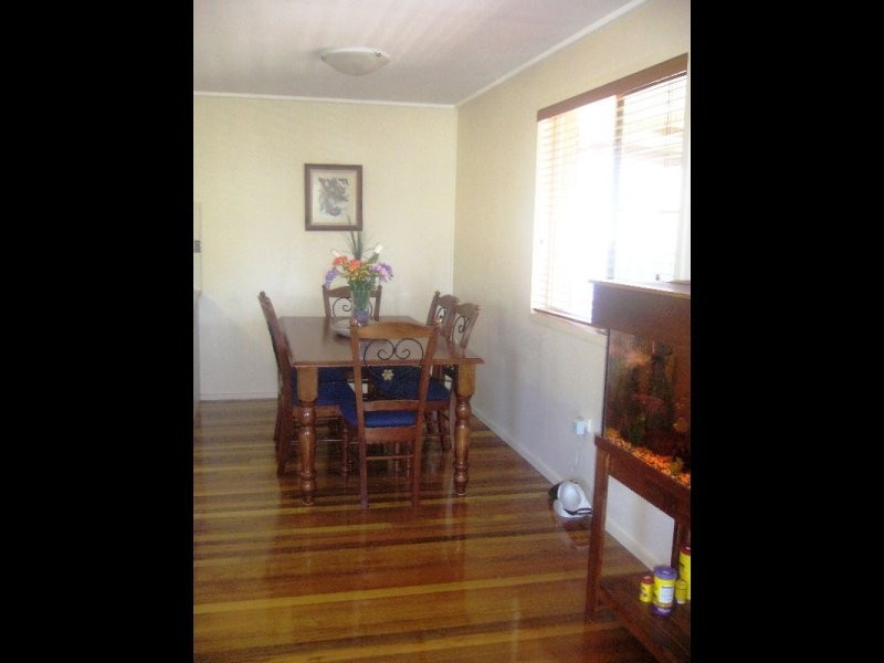 2 Peacock Street, One Mile QLD 4305