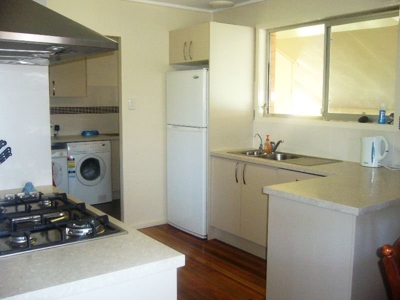 2 Peacock Street, One Mile QLD 4305