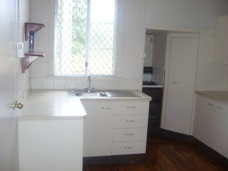 6 Phie Street, Tivoli QLD 4305