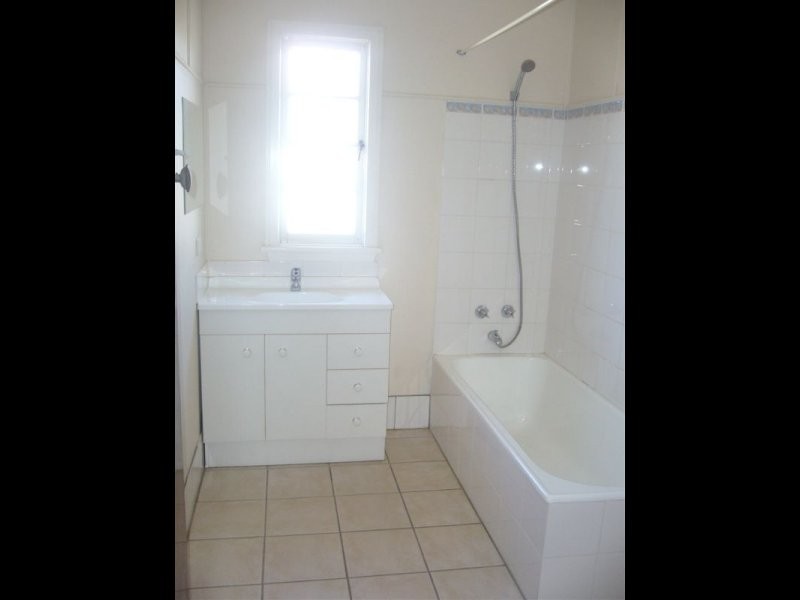 9 Stephenson Street, Sadliers Crossing QLD 4305