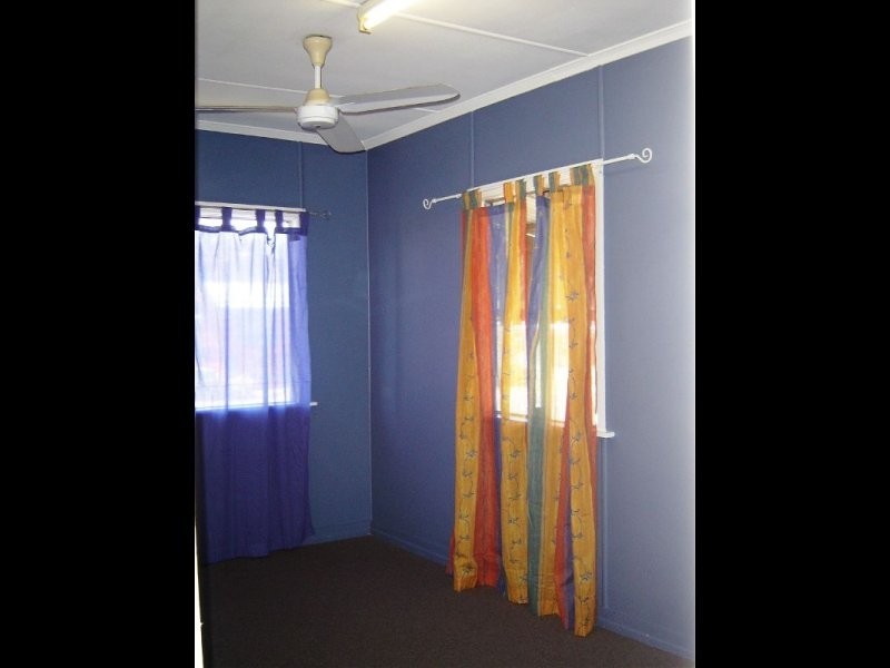 26 Sydney Street, Brassall QLD 4305