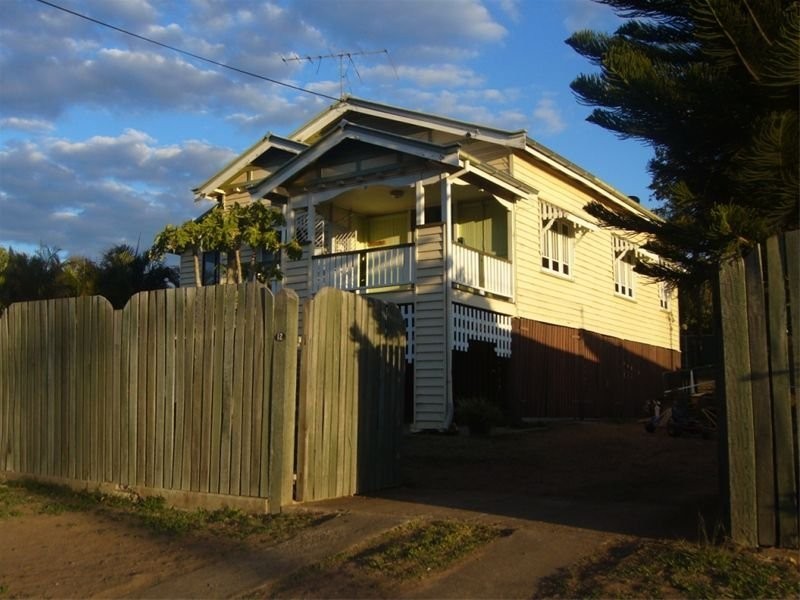 12 Michel Street, Lowood QLD 4311