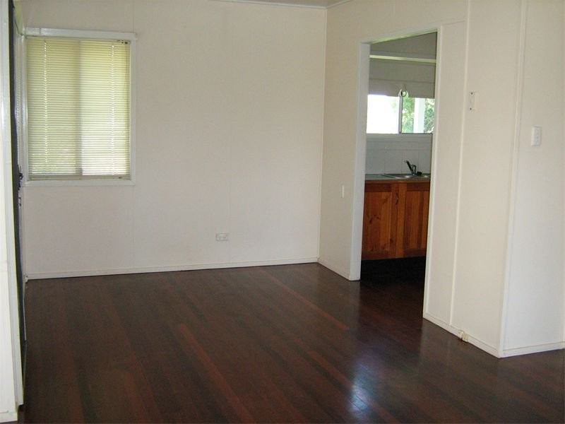 18 Peacock Street, One Mile QLD 4305