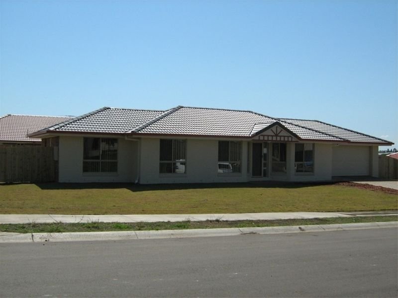 5 Nicole Place, Yamanto QLD 4305