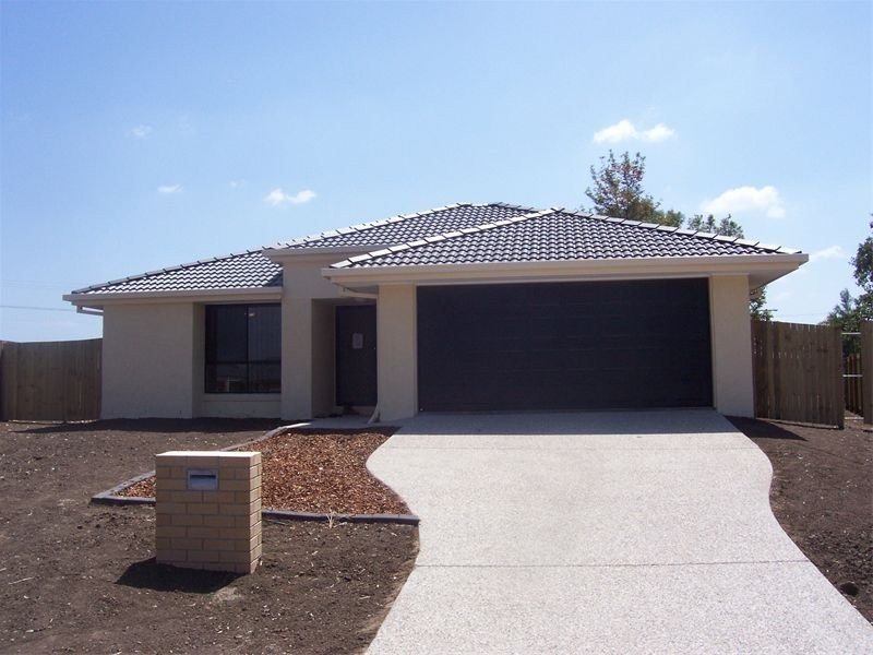 30 Angela Place, Yamanto QLD 4305