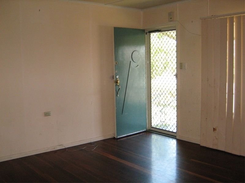 29 Woodford Street, One Mile QLD 4305