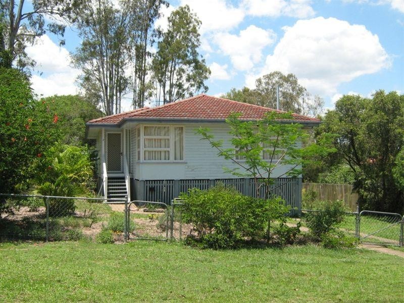 4 Melbourne Street, Brassall QLD 4305