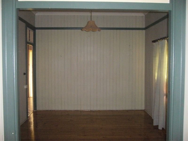 12 Michel Street, Lowood QLD 4311