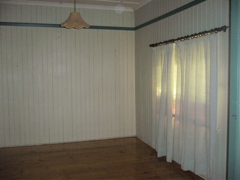 12 Michel Street, Lowood QLD 4311