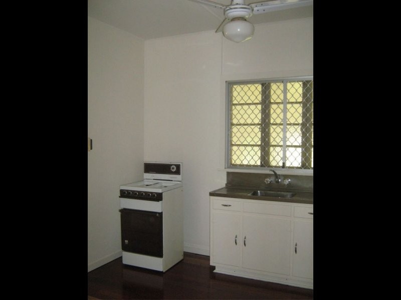 38 Idolwood Street, Eastern Heights QLD 4305