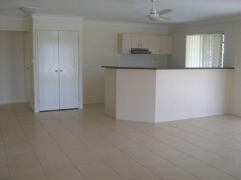 26 Benjamin Court, Yamanto QLD 4305