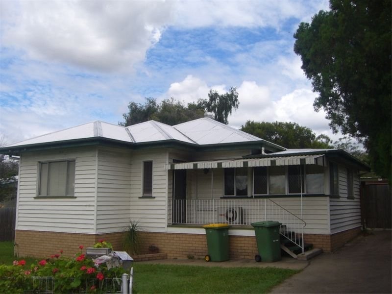 173 Brisbane Road, Booval QLD 4304