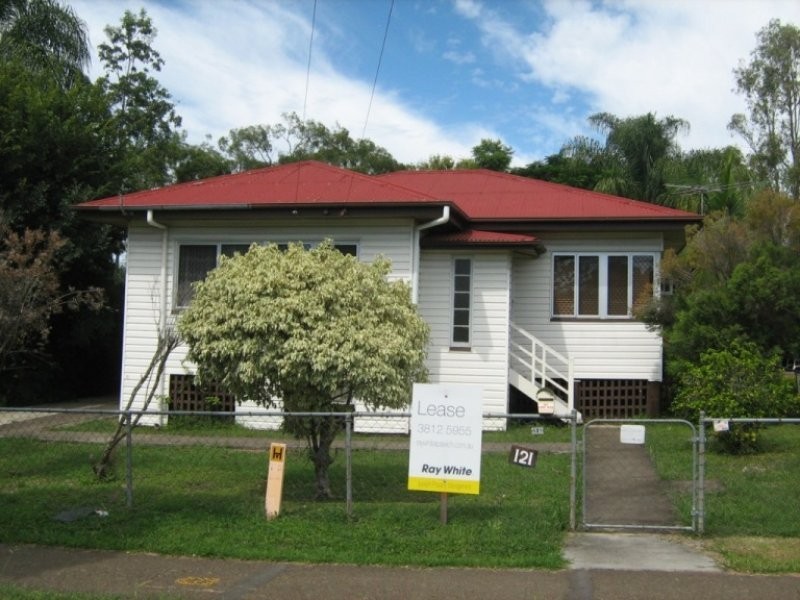 121 Glebe Road, Silkstone QLD 4304