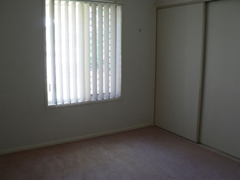 8 Willowtree Drive, Flinders View QLD 4305