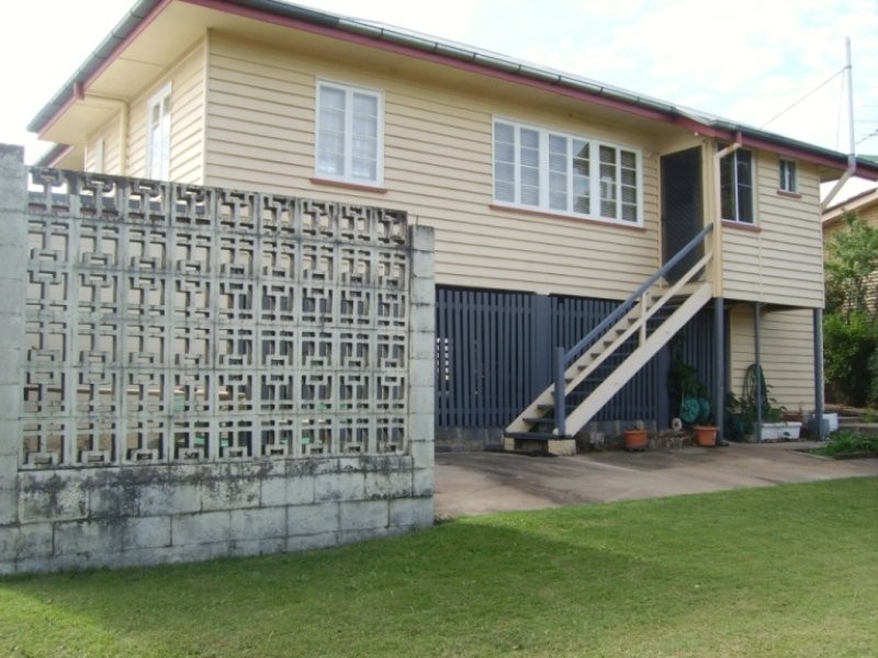 10 Boundary Street, Bundamba QLD 4304