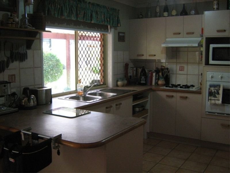 106 Sandalwood Drive, Yamanto QLD 4305