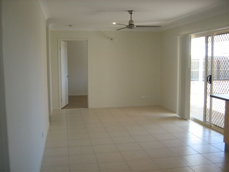 30 Ronayne Court, One Mile QLD 4305