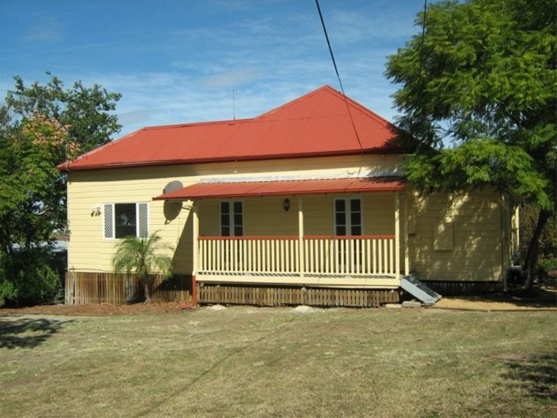 19 North Station Road, North Booval QLD 4304