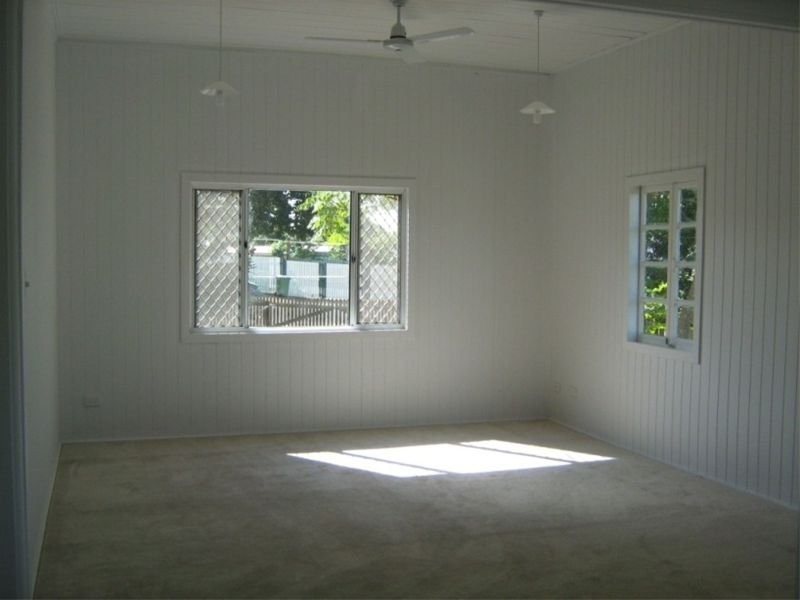 19 North Station Road, North Booval QLD 4304