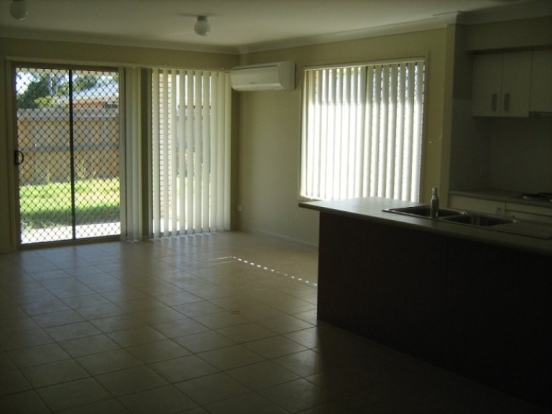 18 Burswood Close, Wulkuraka QLD 4305