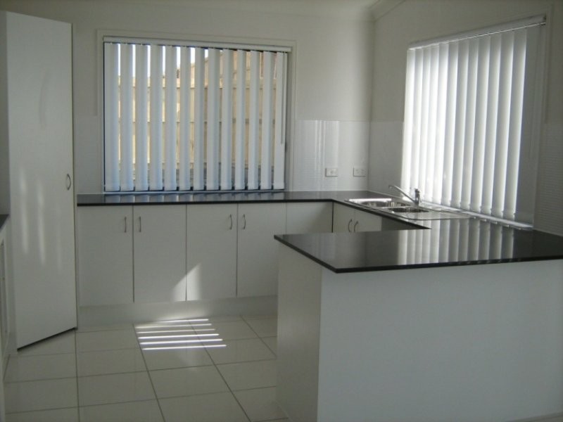 1 Josh Court, Flinders View QLD 4305