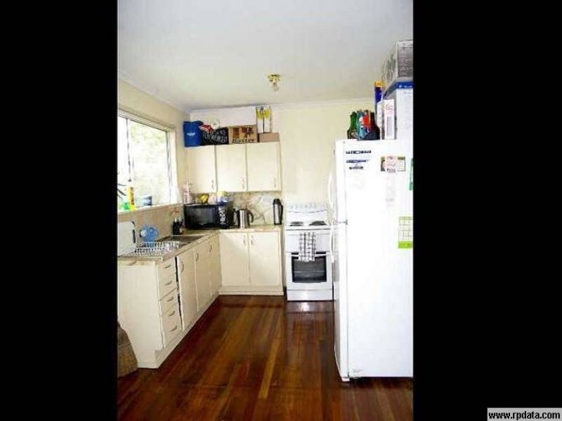 6 Wellen Street, Bundamba QLD 4304