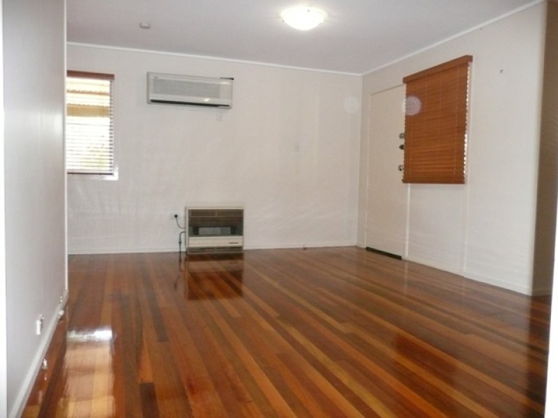 2 Peacock Street, One Mile QLD 4305