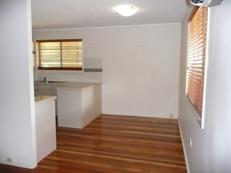2 Peacock Street, One Mile QLD 4305