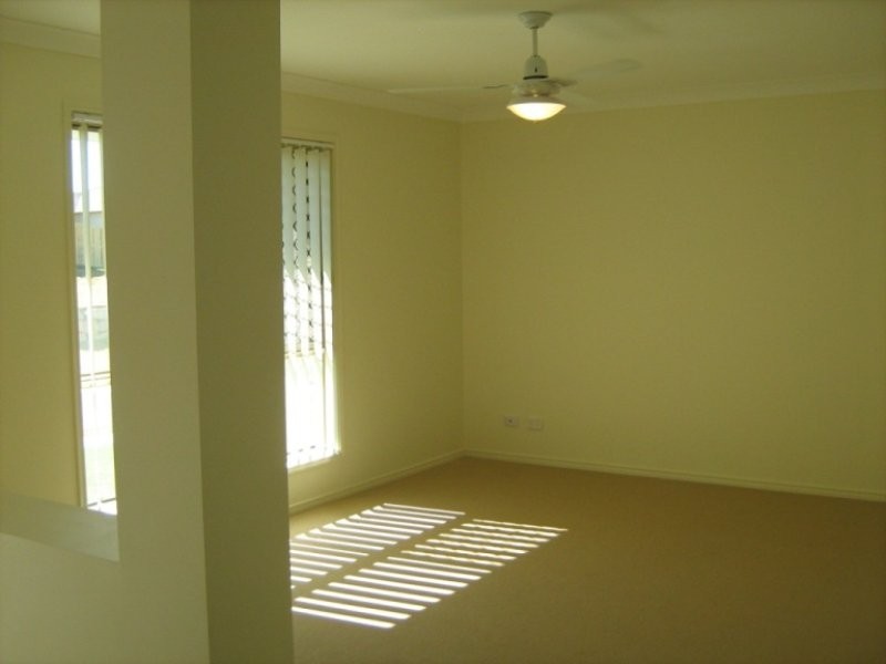 4 Josh Court, Flinders View QLD 4305