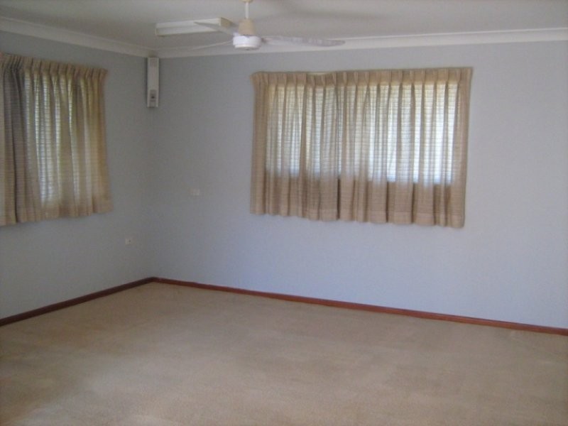 185 Raceview Street, Raceview QLD 4305