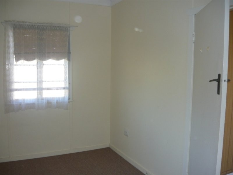 24 James Street, East Ipswich QLD 4305