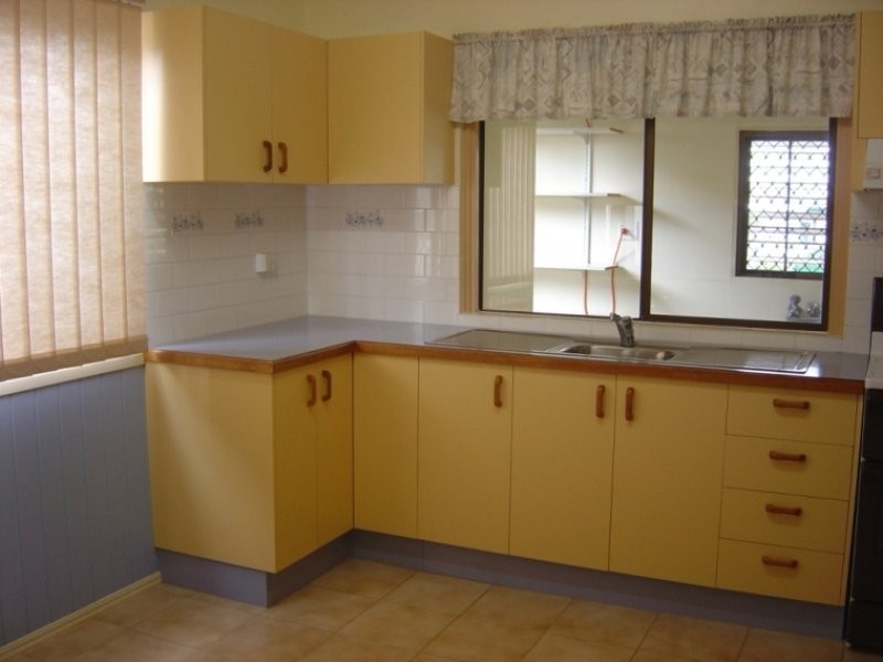 8 Theodore Street, Brassall QLD 4305