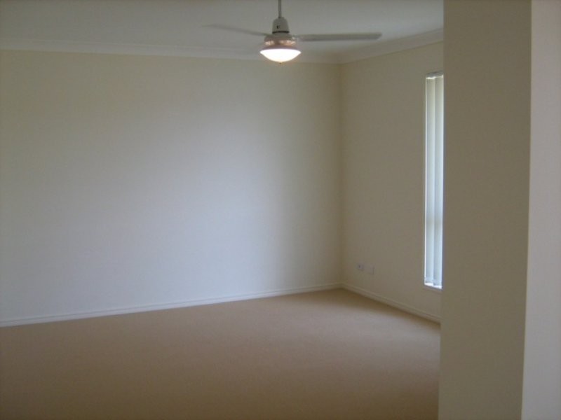 30 Bray Street, Lowood QLD 4311