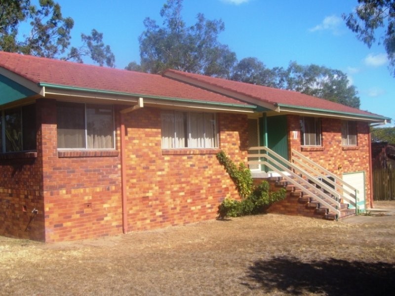 71 Barclay Street, Bundamba QLD 4304