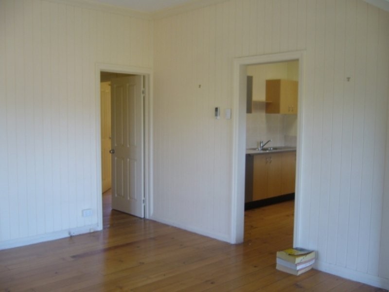 42 Barclay Street, Bundamba QLD 4304