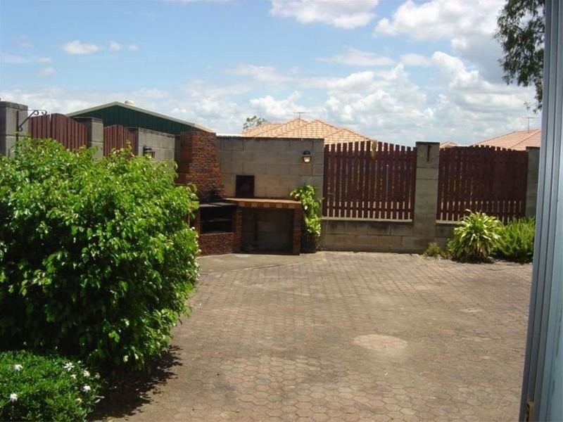 20 Hall St, Yamanto QLD 4305