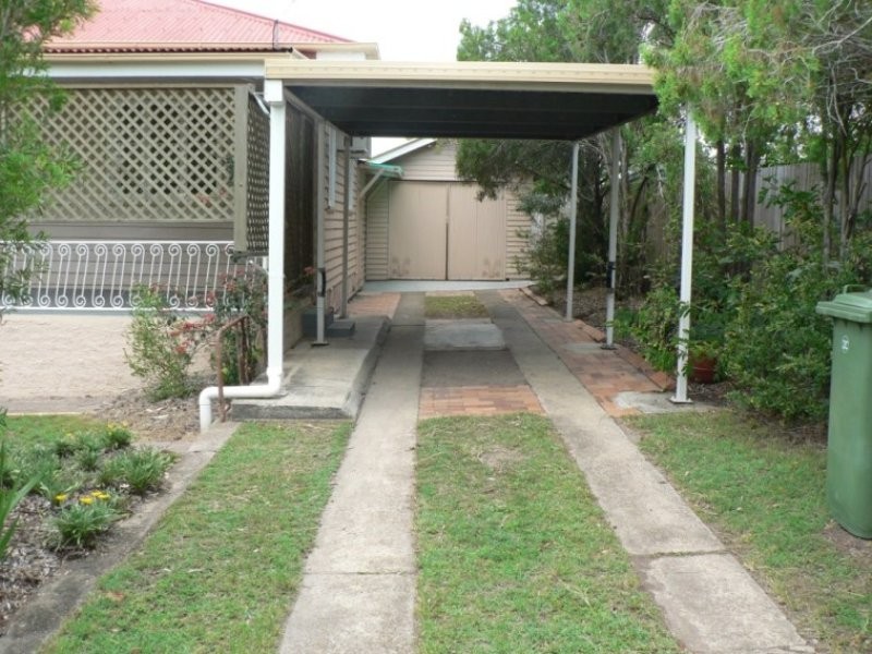 14 Cameron Street, Brassall QLD 4305