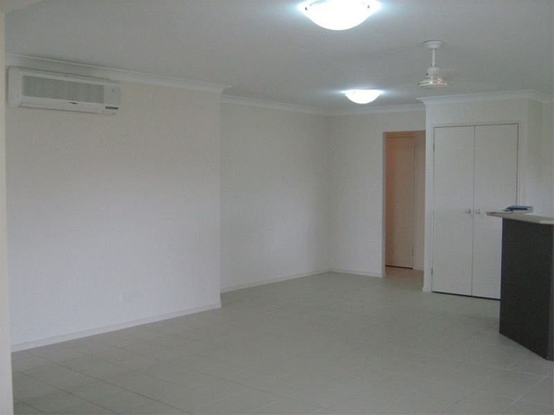 34 Angela Place, Yamanto QLD 4305