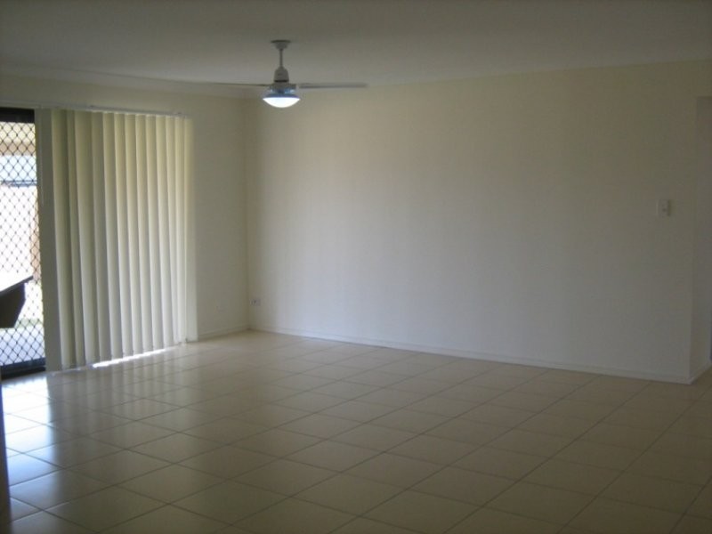 10 Varley Street, Lowood QLD 4311