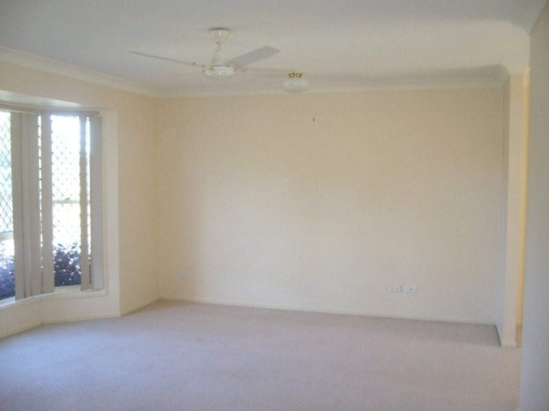 7 Jonquil Circuit, Flinders View QLD 4305