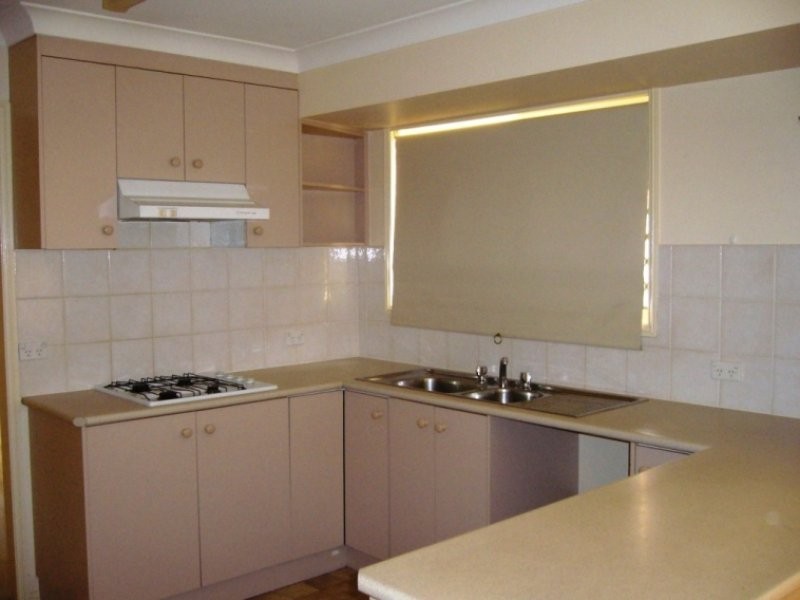 7 Jonquil Circuit, Flinders View QLD 4305