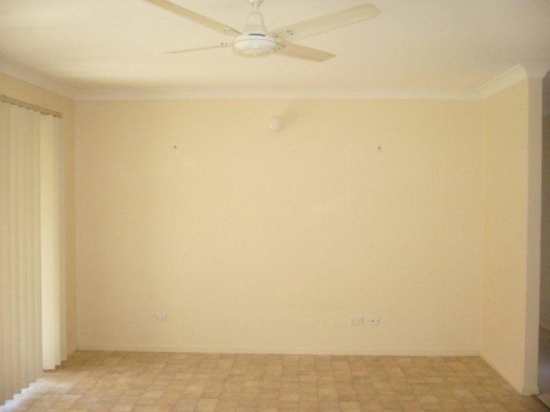 7 Jonquil Circuit, Flinders View QLD 4305