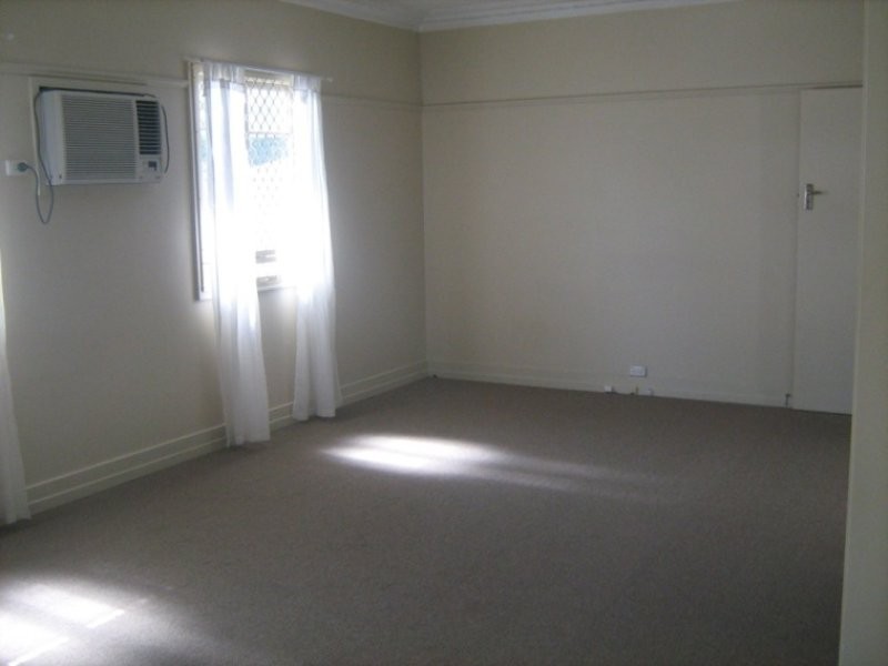 9a Park Street, Ipswich QLD 4305